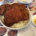 敦賀ヨーロッパ軒 - カツ丼:蓋を取って