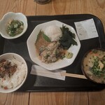 梅山鉄平食堂 - 真サバ胡麻定食