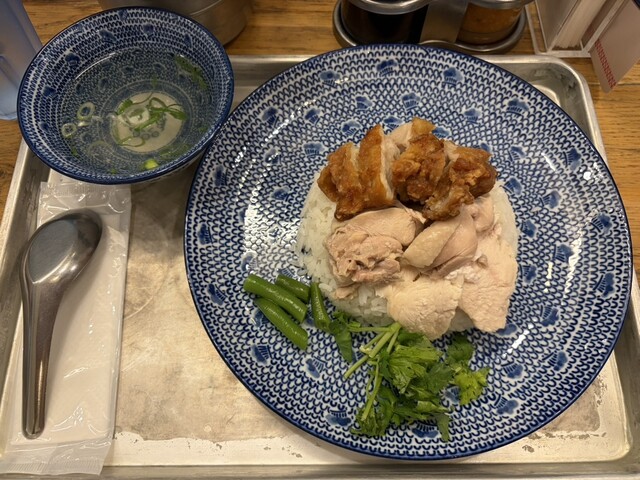 マンゴツリーキッチン カオマンガイ - 大阪/タイ料理 | 食べログ