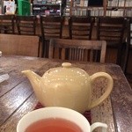 カフェ・フライングティーポット - 店内