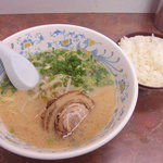 博多龍龍軒 - ラーメン＋ライスで\500!!!