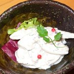 突き出しです。じゃがいもと自家製ツナの和え物です。