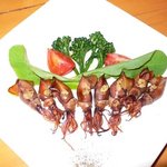 epice - ホタルイカのくんせいです。これは前菜４種にも入っていたのですが絶品です。