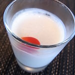 エキ・バー＆グリル - 特製ヨーグルトジュース　お酢　ローズヒップの香り