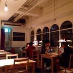 未来カレー こりす - オシャレなカフェみたいな店内だったのはかなり意外。