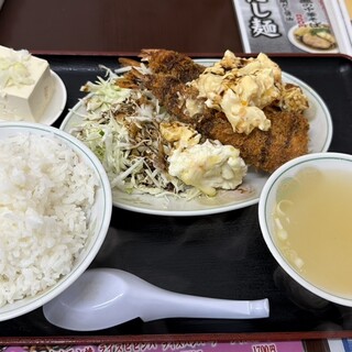 大衆食堂まるふく_1