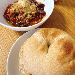 RABBIT BAGELS_1