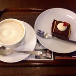 上島珈琲店 - ウィンナーコーヒー・極   濃チョコレートケーキ