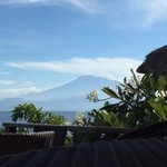 The Point Resort - テラスからアグン山