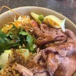 HOWL DELI - 