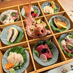 鶏と魚と炭火焼き 燈 - 