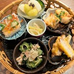 鶏と魚と炭火焼き 燈 - 