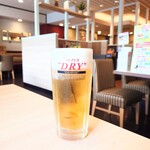 ガスト - ドリンク写真:■ アサヒ スーパードライ ジョッキ、593円