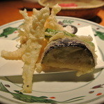 酒とそば まるき - 白魚の天ぷら