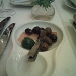 ル・ブルギニオン - オリーブと玉ねぎ