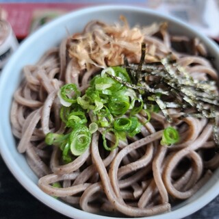 亀嵩駅の手打そば 扇屋 - 料理写真:
