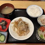ひよの - 相方はお気に入りの「しょうが焼定食」(*'-')b 