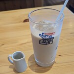 コメダ珈琲店 - ドリンク写真:アイスオーレ