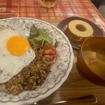 ハンプティ ダンプティ - 