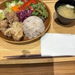 鳥〇食堂×タニタカフェ - 