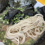 とんこつラーメン よかろうもん - 