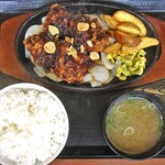 からやま - 料理写真:鉄板ワイルドからテキ定食(ご飯大盛り)