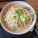 味噌ラーメン はちべえ - 料理写真:野菜味噌ラーメン 850円