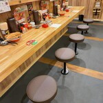 ラーメンまこと屋 - 店内