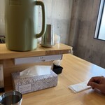 どて一品 - 店内