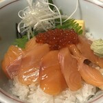 藍屋 - 料理写真:2026/8/2 ディナーで利用。富士アトランティックサーモンの赤富士どんぶり膳(2,859円)