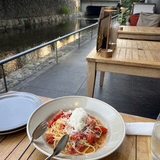 口コミ一覧 : PIZZA SALVATORE CUOMO & GRILL 京都 （ピッツァ