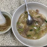中国料理 山丁 - 料理写真:中華丼　680円