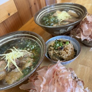 自家製麺沖縄そば 海と麦と_0