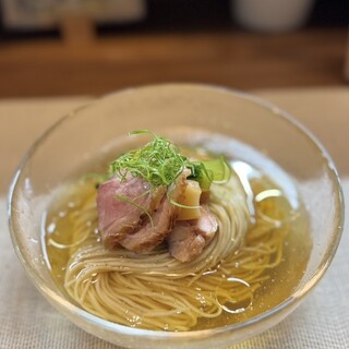 鈴鳴食堂 三番館 - 料理写真:山椒と鴨ロースの冷やしdashiそば 1,100円