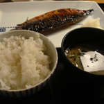寅福 - 焼き魚定食(鯖みりん干し)