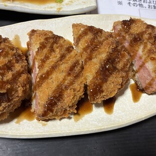 おらく - 料理写真:厚切りハムカツフライ（480円）