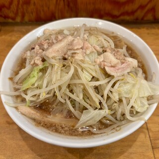 ラーメン二郎 - 料理写真:「小豚ラーメン」（1,150円）、コールは「ヤサイ、アブラ、カラメ」