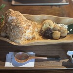 甘味処 てまり - かき氷 きなこ黒みつ
