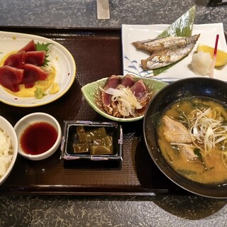 港町レストラン 鮮_0
