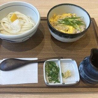 ⼿打ちと創造 はなまるうどん_1