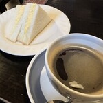珈琲屋らんぷ - ドリンク写真:モーニングセット オーダーは正午まで