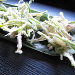 左から『山人参、あさづき、みず』