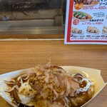 タコとハイボール - 料理写真: