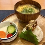 en - 茄子味噌大葉おむすび