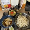 ホルモンうどん 大袋出陣