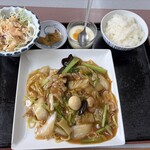 味鮮 - 料理写真:五目焼きそばと唐揚げのセット