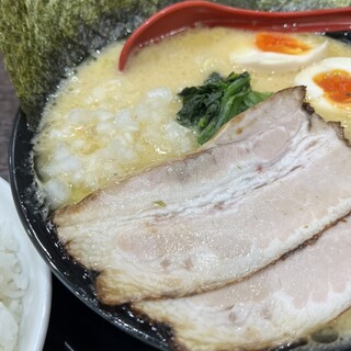 横浜家系ラーメン 龍馬家_1