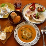 ビストロ ブータントラン - ブランチメニュー。スープブランチ