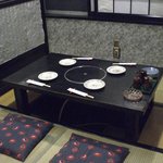 Kushi kazu - 店内は接待や会食などにも最適な、落ち着いた空間 