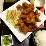 とんきち - から揚げマウンテン定食899円